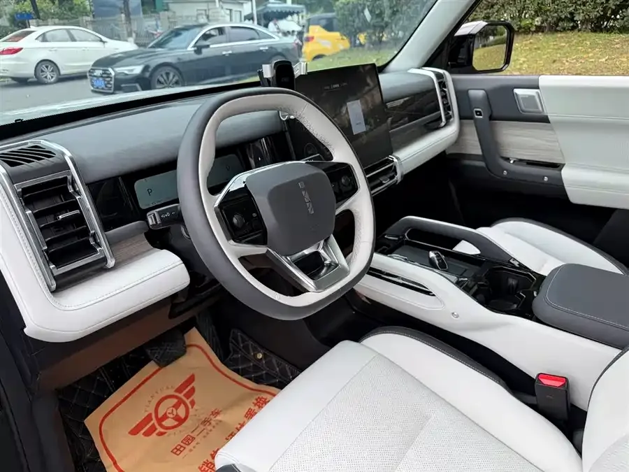 iCAR 03 iCAR 03 2024 472km 4WD long-range version 2025 — миниатюра 4