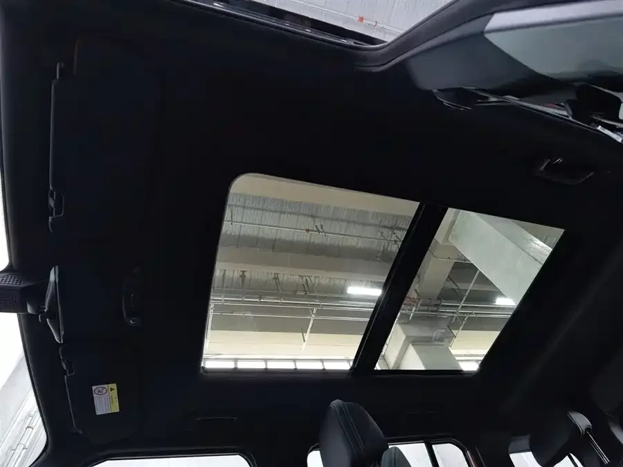 iCAR 03T iCAR 03T 2024 520km 2WD long range version 2025 — миниатюра 4