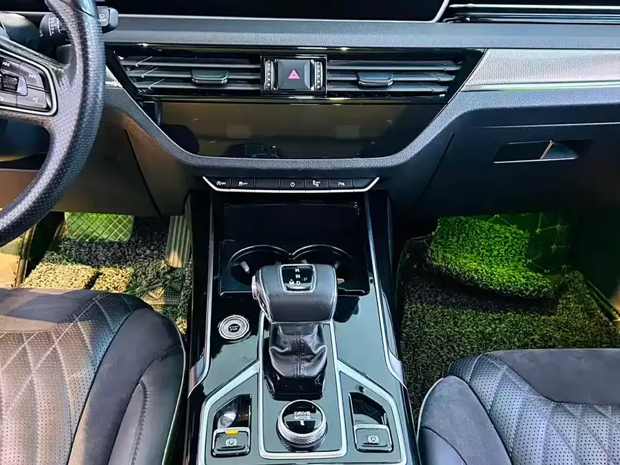 Hongqi HS5 Hongqi HS5 2022 2.0T Zhilian Qixiang 4WD Edition 2023 — миниатюра 3