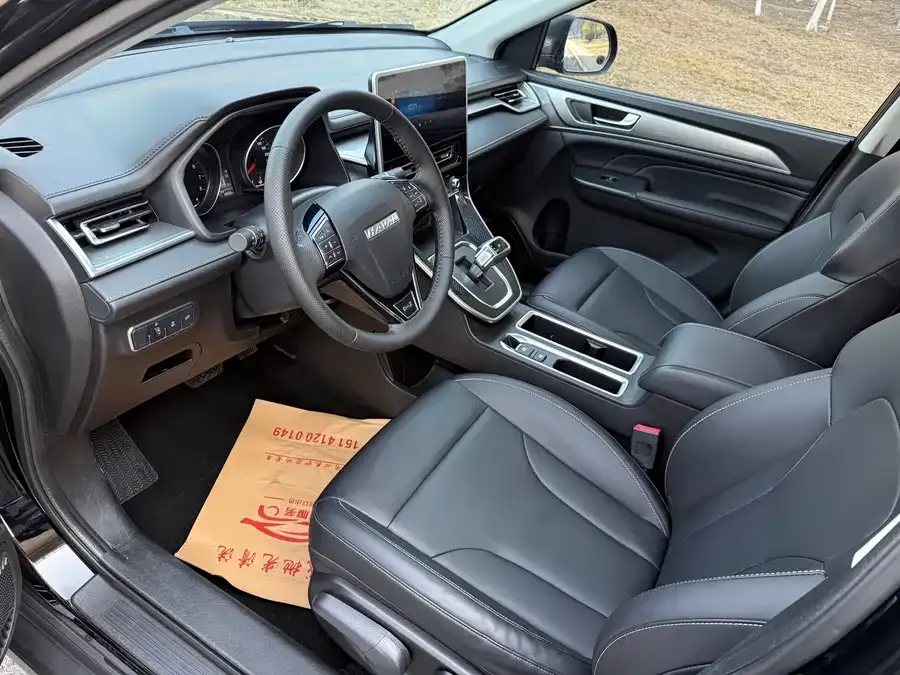 Haval M6 Haval M6 2023 PLUS 1.5T DCT Luxury Smart Connected Edition 2023 — миниатюра 5