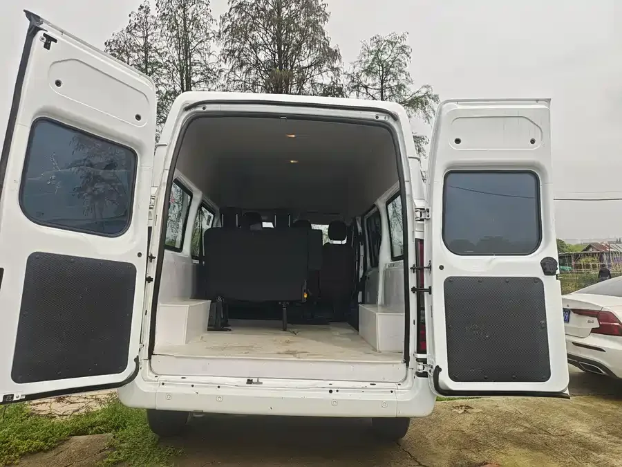 Jiangling Fushun Jiangling Fushun 2025 2.0T 6MT diesel short-axle mid-roof commercial multi-purpose passenger car with 5/6 seats 2025 — миниатюра 3