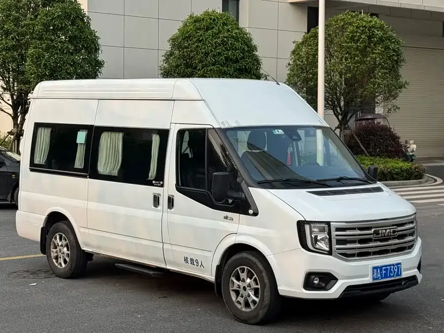 Jiangling Fushun Jiangling Fushun 2023 2.0T Manual Medium Wheelbase High Roof Passenger Transport Edition Business Model 9 Seats (Non-Commercial) 2023 — миниатюра 3