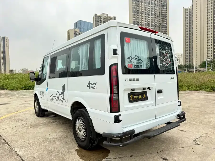 Jiangling Fushun Jiangling Fushun 2023 2.0T automatic short-axle low-top commercial multi-purpose passenger car with 6 seats and double tailgate 2024 — миниатюра 4