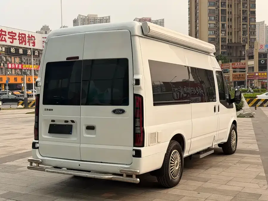 Jiangling Fushun Jiangling Fushun 2023 2.0T Automatic Medium-Wheelbase High-Roof Commercial Multi-Purpose Passenger Van (6 Seats) 2024 — миниатюра 2