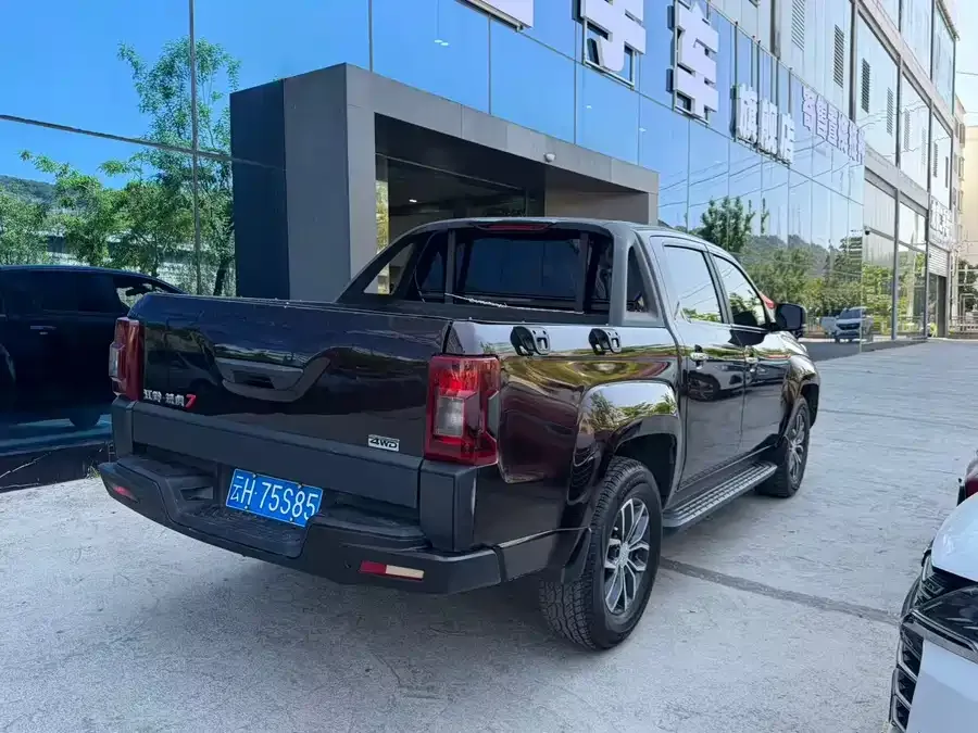 Jiangling Domain Tiger 7 Yuhu 7 2022 2.0T manual diesel four-wheel drive comfortable standard axle 2022 — миниатюра 3