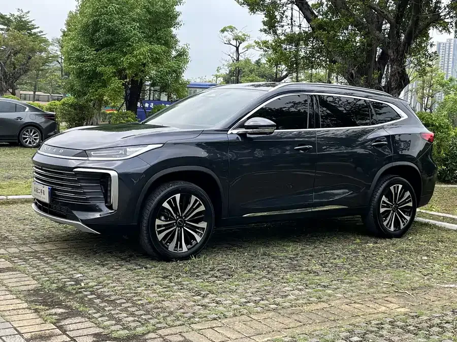 Exeed TXL Xingtu Lingyun 2024 300T 2WD Star Edition 2024 — фото 1, купить с доставкой в Москву
