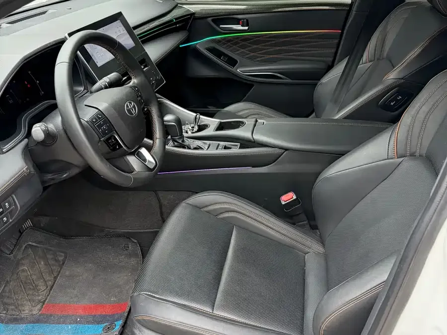 Toyota Avalon 2024 Avalon Hybrid 2.0L Premium Edition 2024 — миниатюра 2