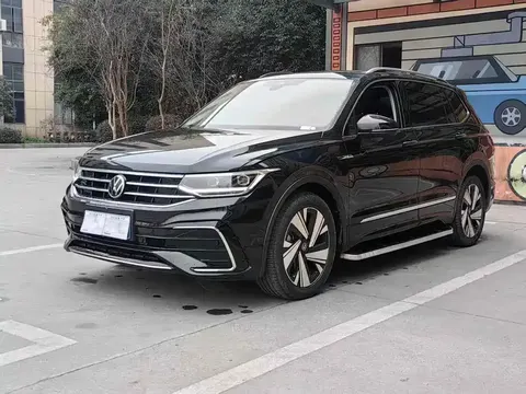 Volkswagen Tiguan L 2023 купить в Москве