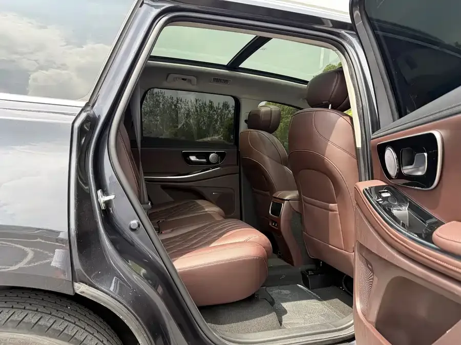 Exeed VX Xingtu Lanyue 2023 400T 4WD Star Edition 7 Seaters 2024 — миниатюра 5