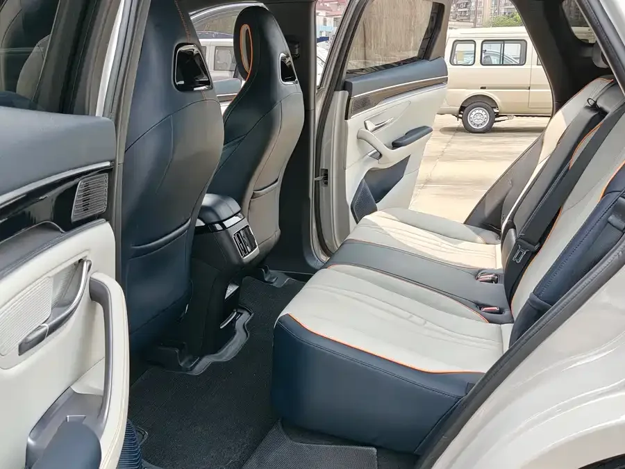 BYD Song PLUS New Energy Song PLUS New Energy 2023 Champion Edition DM-i 110KM Flagship PLUS 2023 — миниатюра 3