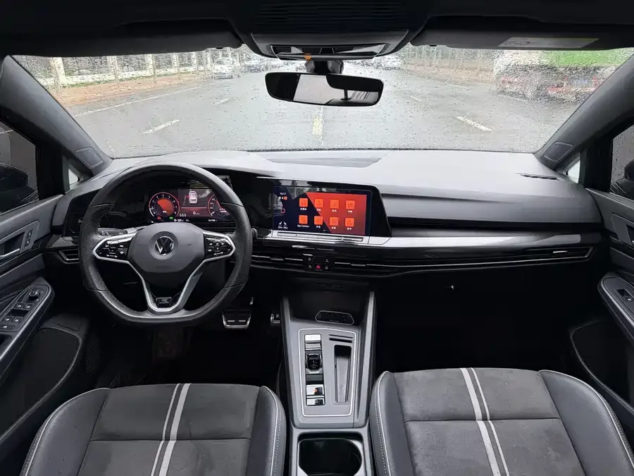 Volkswagen golf Golf 2023 facelift 280TSI DSG R-Line 2022 — миниатюра 2