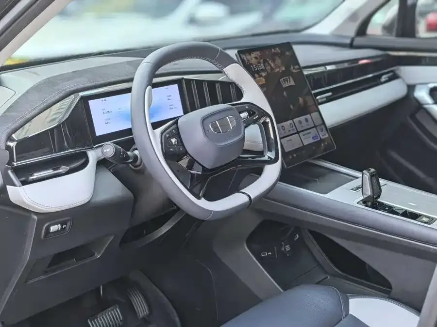 Geely Atlas L Boyue L 2024 1.5TD DCT Premium Edition 2025 — миниатюра 2