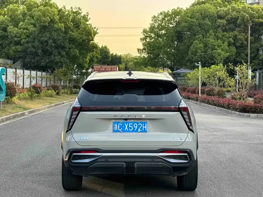 Geely Atlas L Boyue L 2024 1.5TD DCT Flagship Edition 2025 — миниатюра 2