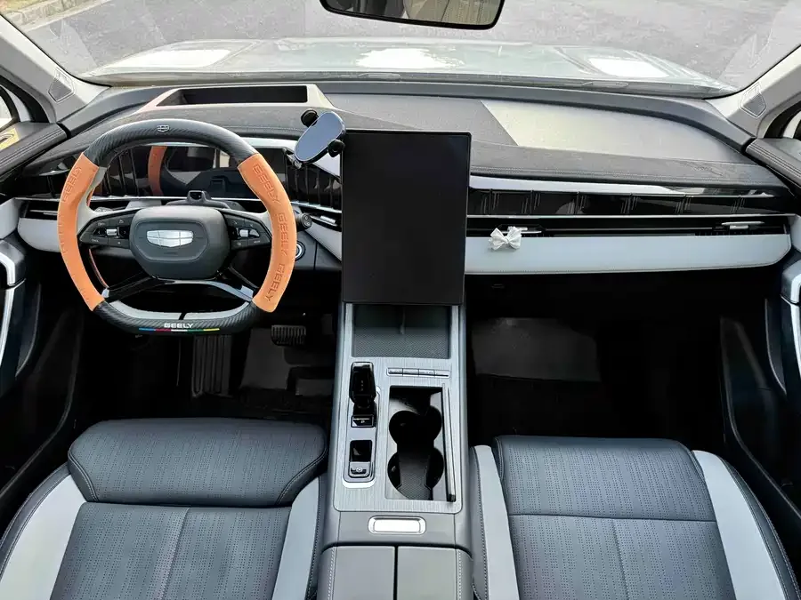 Geely Atlas L Boyue L 2024 1.5TD DCT Flagship Edition 2025 — миниатюра 5