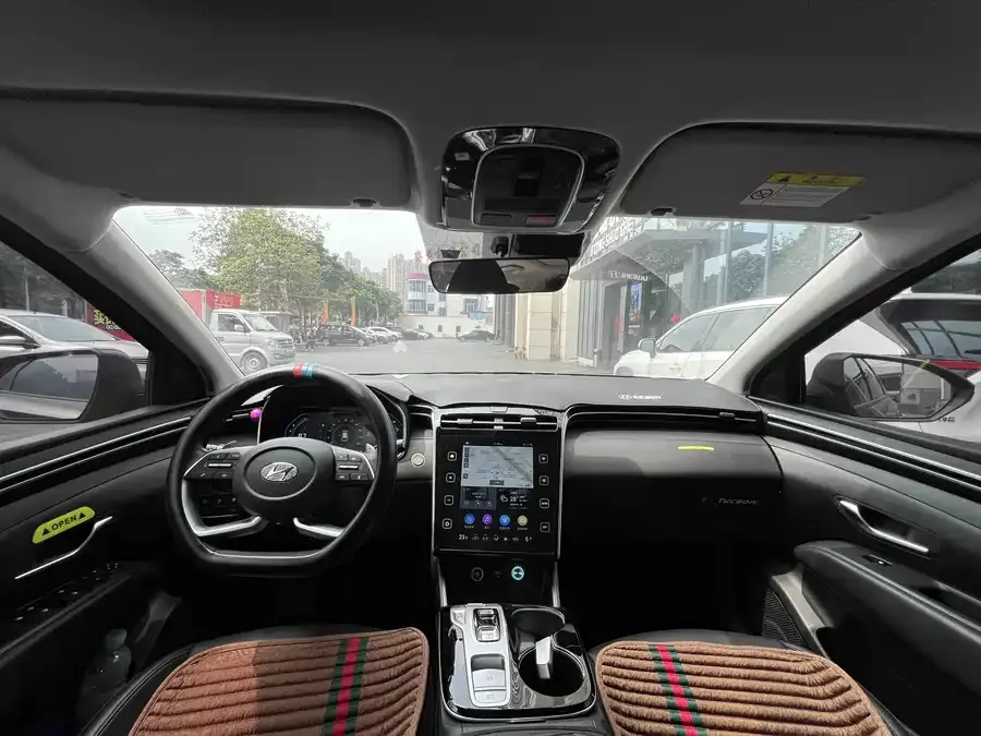 Hyundai Tucson L Tucson 2023 Tucson L 1.5T Automatic 2WD DLX Luxury Edition 2024 — миниатюра 2