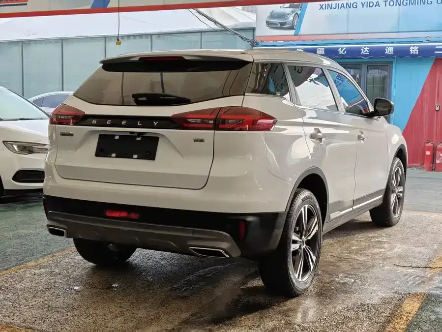 Geely Atlas Boyue 2022 1.8TD DCT Smart Elegant Edition 2023 — миниатюра 3