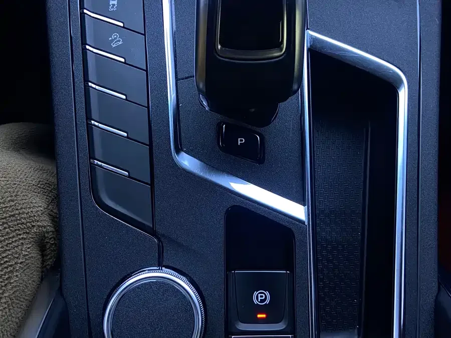 Geely Atlas Boyue 2022 Boyue X 1.8TD DCT Smart 2022 — миниатюра 5