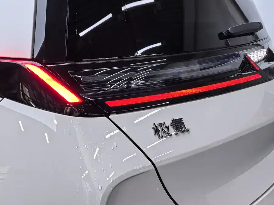 Zeekr X Zeekr X 2025 four-seat rear-wheel drive cube version 2024 — миниатюра 2