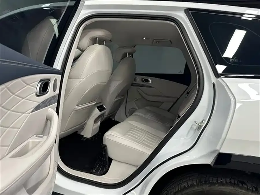 NETA Nezha L Nezha L 2024 Extended Range 310 Flash Charge Edition 2025 — миниатюра 4