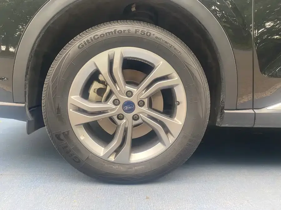 Ford Lingrui 2022 EcoBoost 170 Platinum Edition 2023 — миниатюра 5