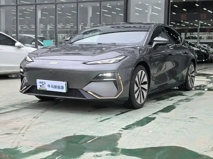 Geely Galaxy E8 Galaxy E8 2024 665km RWD Starship Long Range Edition 2024 — миниатюра 3