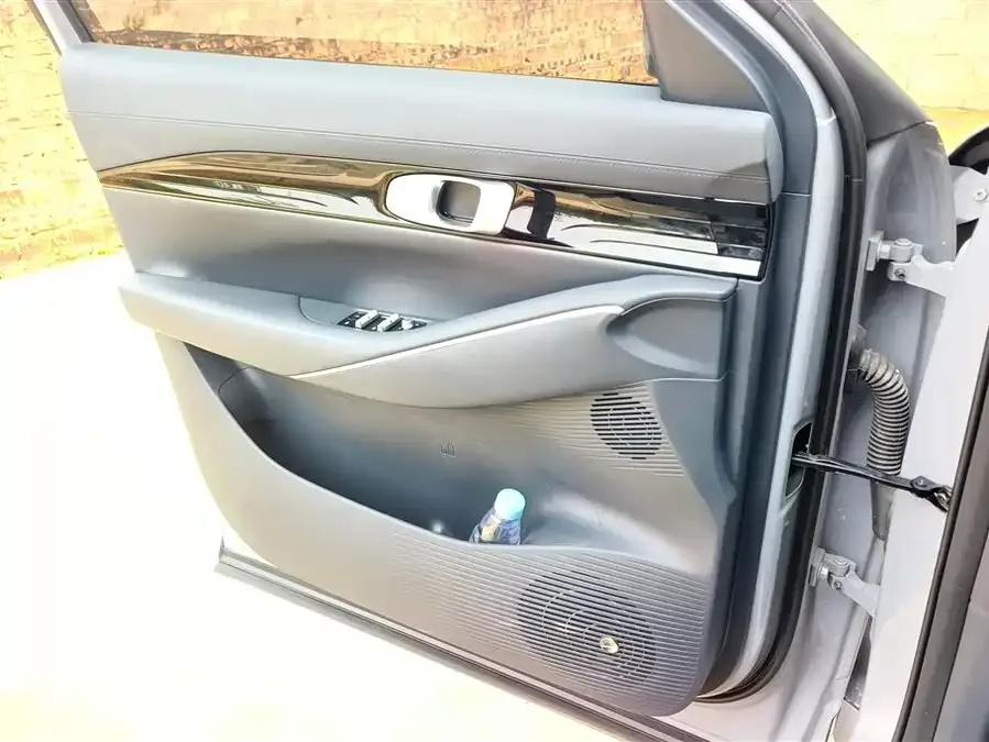 Geely Galaxy E5 Galaxy E5 2024 530km Long Range Edition 2025 — миниатюра 4