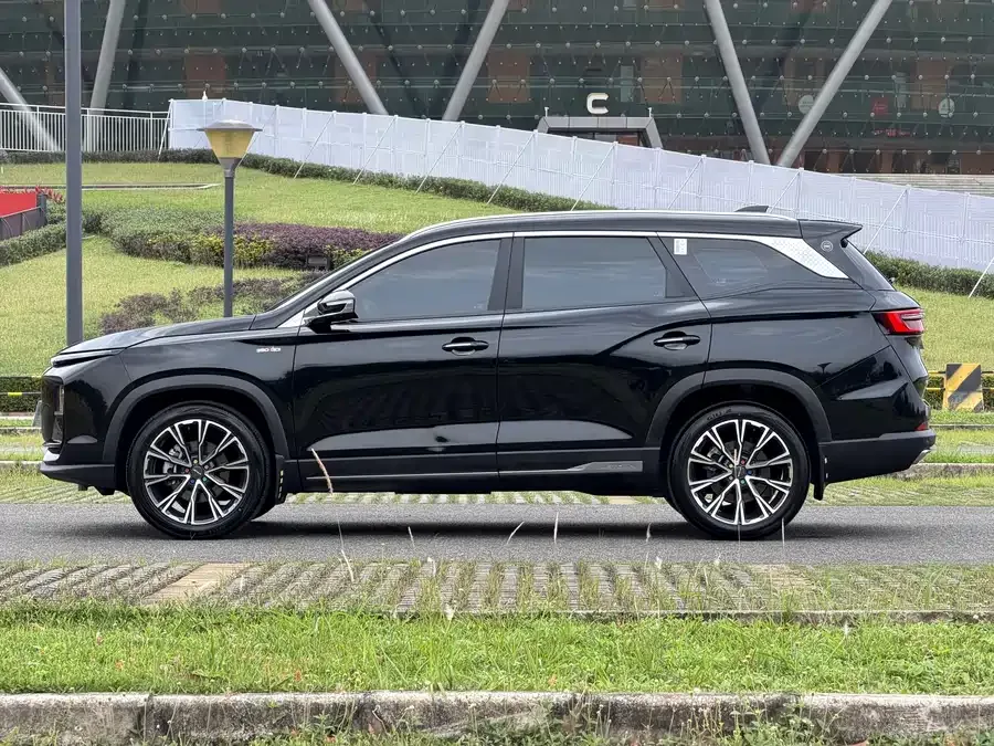 Jetour X90 PRO JETOUR X90 PRO 2024 2.0T DCT Premium Edition 7 Seaters 2024 — миниатюра 2