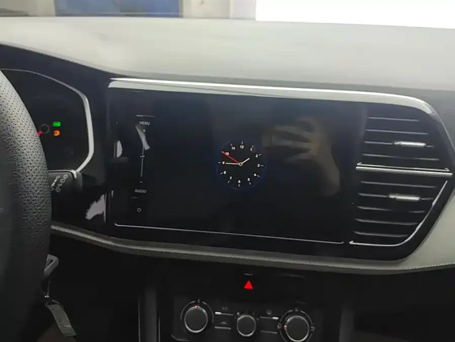 Jetta VS5 Jetta VS5 2023 280TSI Automatic Progressive Edition 2024 — миниатюра 4