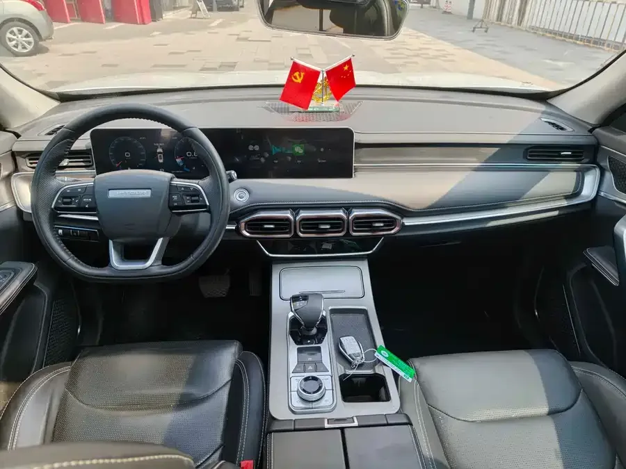 Jetour X70 PLUS JETOUR X70 PLUS 2023 1.5T CVT Ziqiang MAX 5-seater 2023 — миниатюра 4