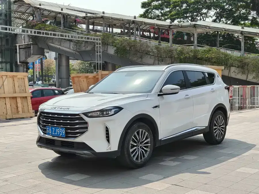 Jetour X70 PLUS JETOUR X70 PLUS 2023 1.5T CVT Ziqiang MAX 5-seater 2023 — фото 1, купить с доставкой в Москву