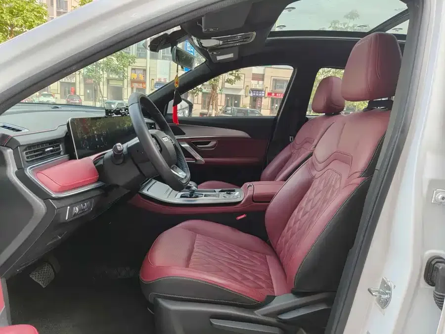 Jetour X70 PLUS JETOUR X70 PLUS 2024 Champion Edition 1.5T DCT Champion PRO 5 Seaters 2024 — миниатюра 4