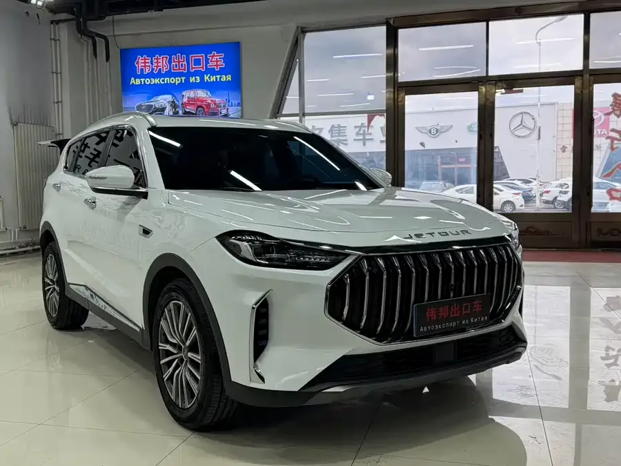 Jetour X70 PLUS JETOUR X70 PLUS 2023 1.5T DCT Brave PLUS 5-seater 2024 — миниатюра 3