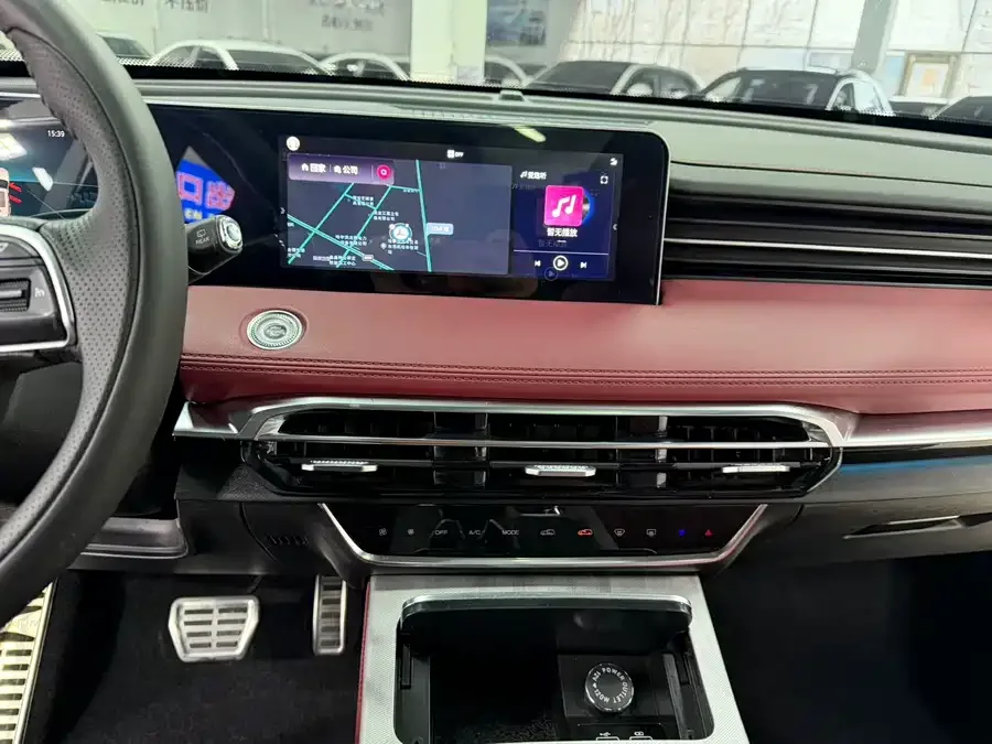 Jetour X70 PLUS JETOUR X70 PLUS 2023 1.5T DCT Brave PLUS 5-seater 2024 — миниатюра 5