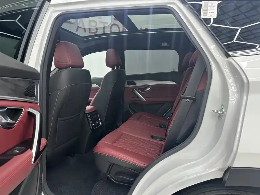 Jetour X70 PLUS JETOUR X70 PLUS 2023 1.5T DCT Brave PLUS 5-seater 2023 — миниатюра 2