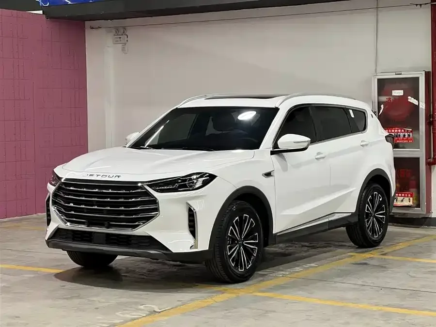 Jetour X70 PLUS JETOUR X70 PLUS 2021 facelift 1.5T DCT Mountain PRO 5-seater 2022 — фото 1, купить с доставкой в Москву