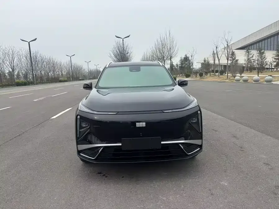 Geely Galaxy L7 Galaxy L7 2025 EM-i 115km Exploration Edition 2025 — миниатюра 2
