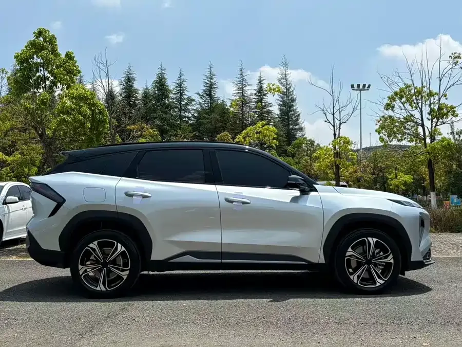 Geely Galaxy L7 Galaxy L7 2025 EM-i 115km Exploration+ Edition 2025 — миниатюра 5