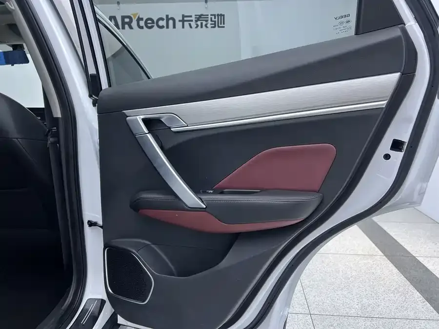 Geely Coolray SX11 Binyue 2021 1.4T DCT Platinum Edition 2023 — миниатюра 5
