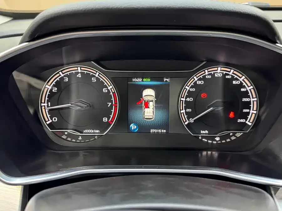 Geely Coolray SX11 Binyue 2021 1.4T DCT Platinum Edition 2022 — миниатюра 4