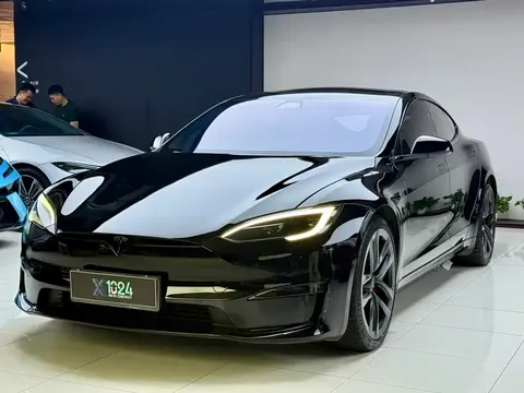 Tesla Model S 2023 купить в Москве
