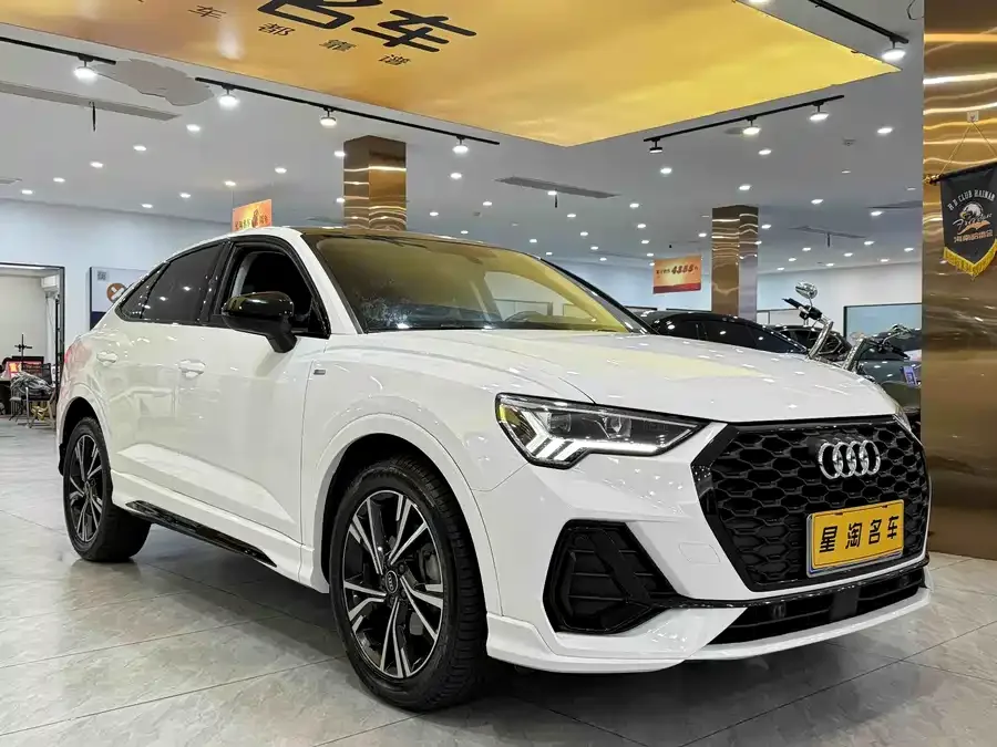 Audi Q3 Sportback 2022 40 TFSI Fashion Edition 2022 — миниатюра 3