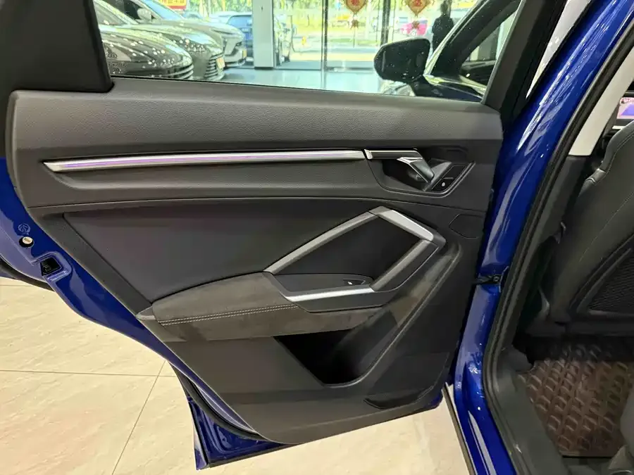 Audi Q3 Sportback 2022 40 TFSI Fashion Edition 2022 — миниатюра 5
