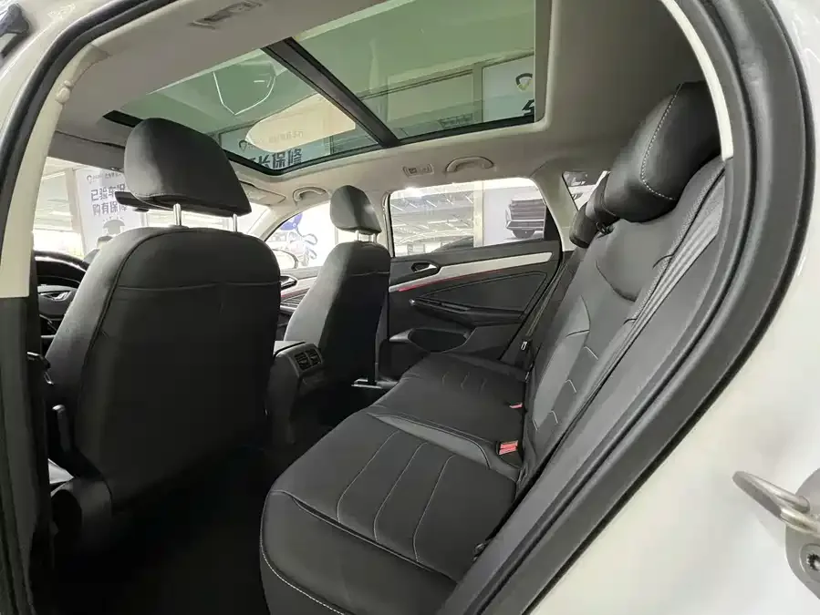 Jetta VS7 Jetta VS7 2023 280TSI Automatic Honor Edition 2023 — миниатюра 4
