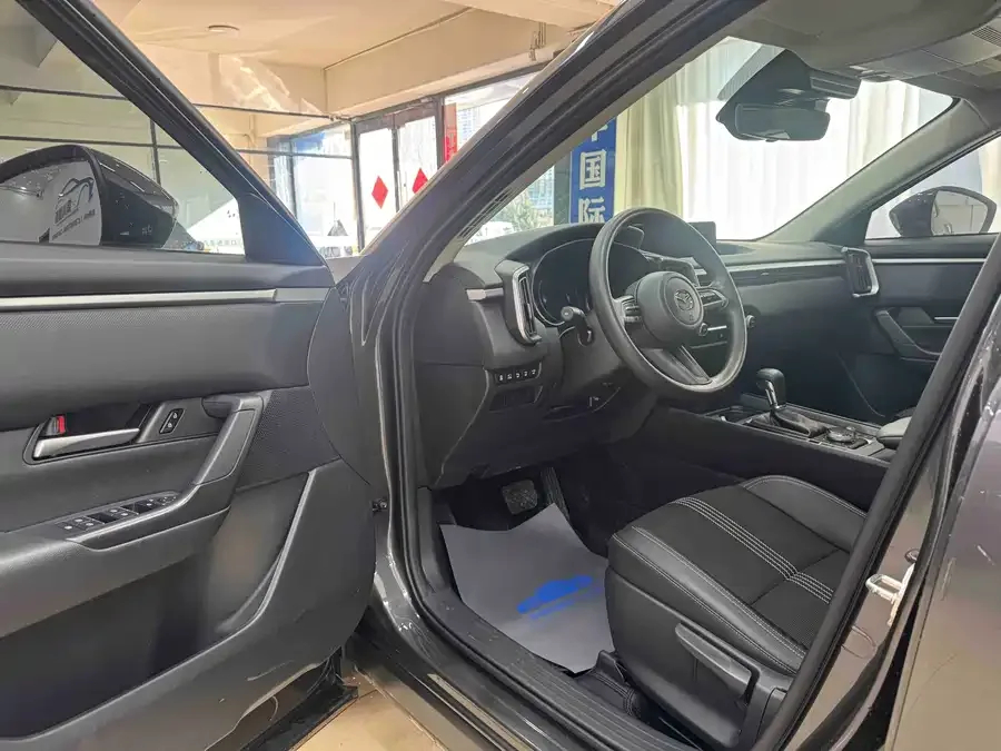Mazda CX-50 Mazda CX-50 also available for 2023 2.0L Leading Edition 2023 — миниатюра 4