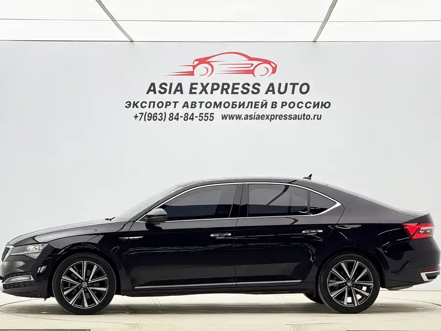 Skoda SuperB Super 2023 TSI280 DSG Exclusive Edition 2023 — миниатюра 4