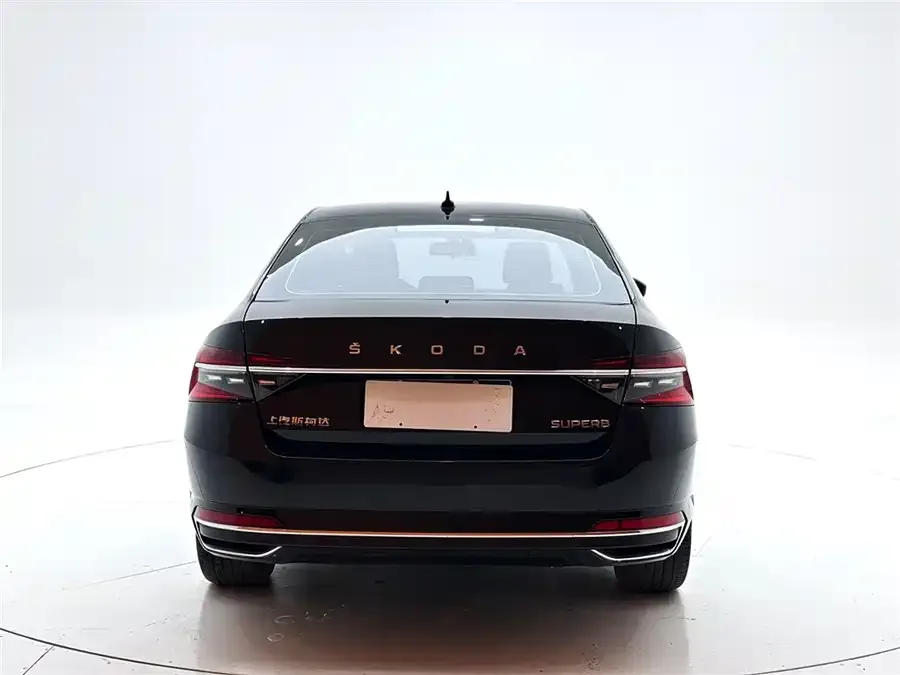 Skoda SuperB Super 2023 TSI280 DSG Exclusive Edition 2023 — миниатюра 2