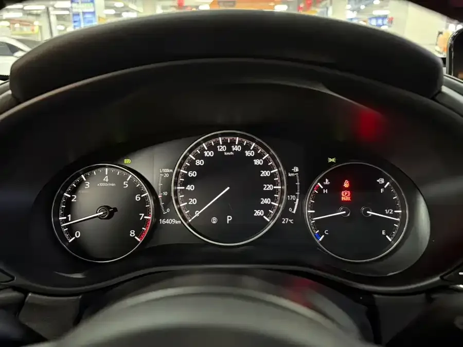 Mazda CX-30 2022 2.0L Automatic Elegance Black Edition 2022 — миниатюра 4