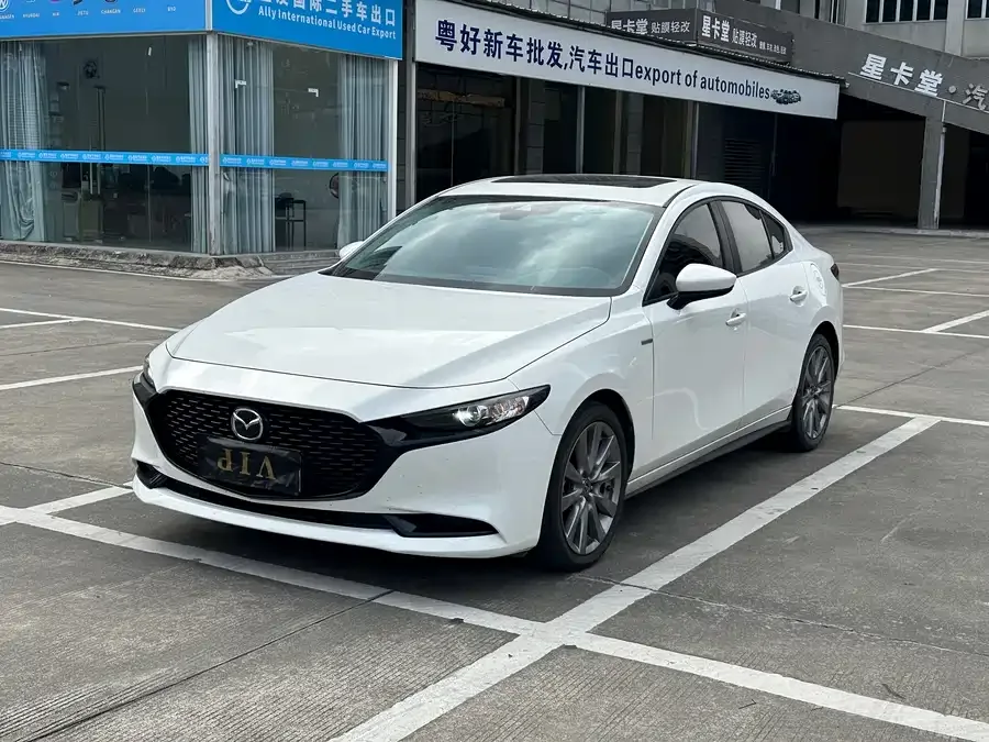 Mazda Axela Mazda3 Angkesela 2022 2.0L automatic quality version 2023 — фото 1, купить с доставкой в Москву