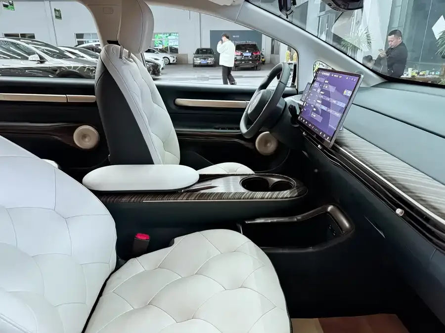 Baojun clouds Baojun Yunduo 2023 460 Pro 2023 — миниатюра 5