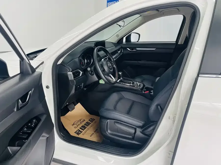 Mazda CX5 2024 2.0L automatic two-wheel drive comfort model 2024 — миниатюра 2